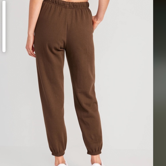 NWT OLD NAVY Extra High-Waisted Jogger Sweatpants Color: Espresso SIZE MED - Picture 3 of 7